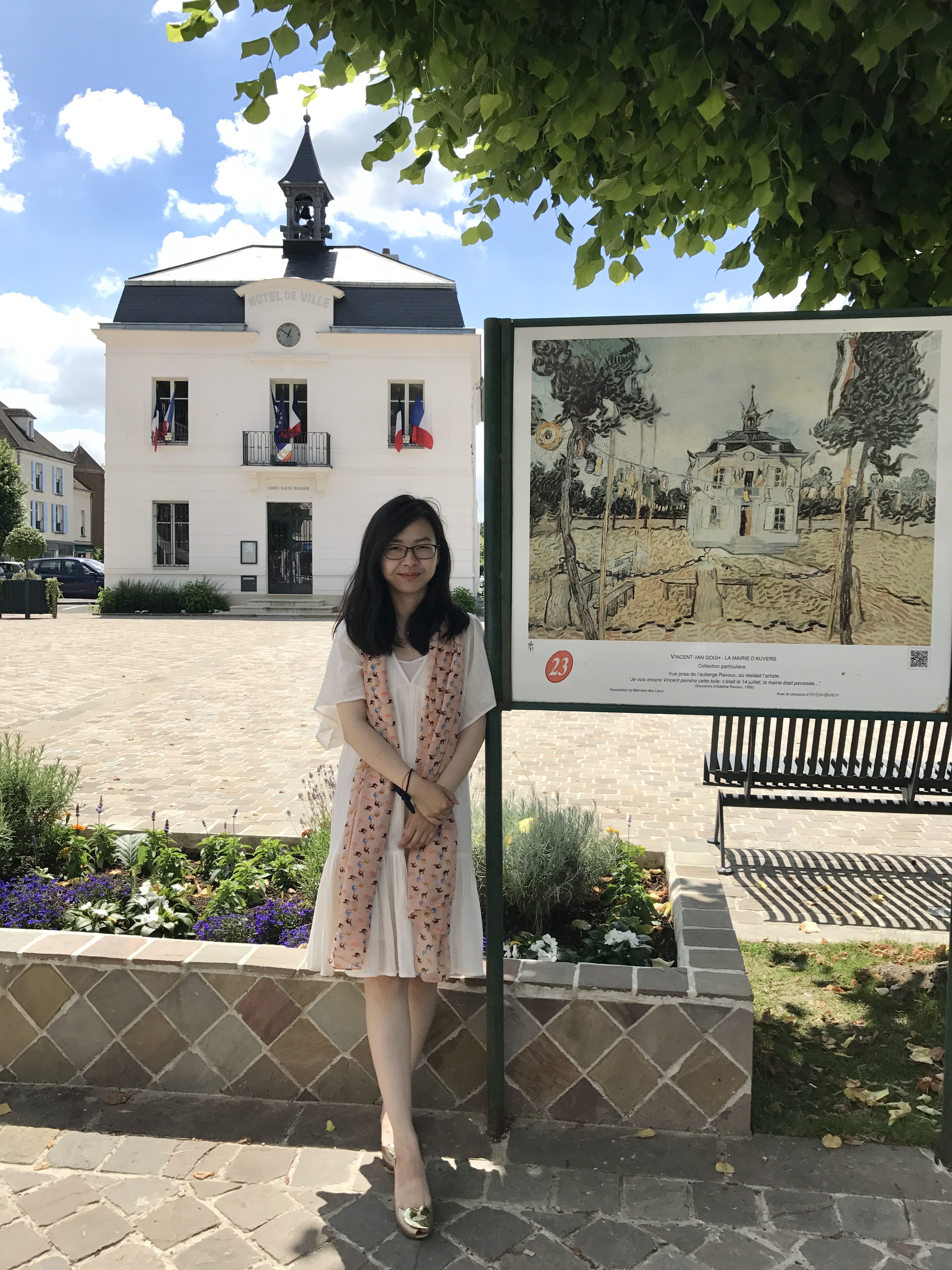 [Photo of Teng Long]